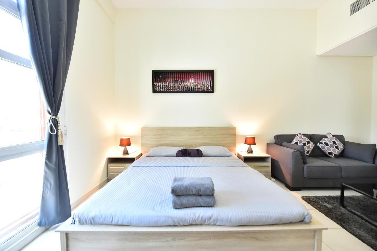 Luxury Escapes - Spacious Fully Furnished Studio Apt - Next To Metro, 5 Mins From Mall - Med46 Dubaj Kültér fotó